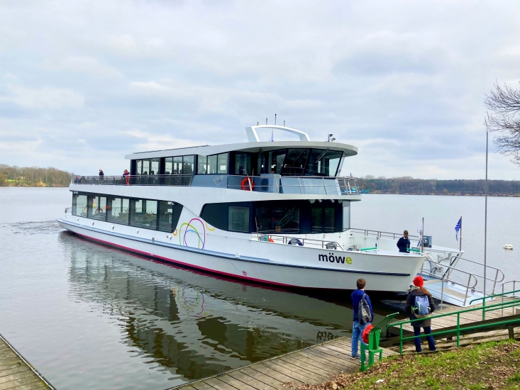 Neues Fahrgastschiff Möwe