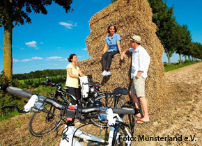 Bild Rast einer Radgruppe Foto Münsterland e.V.