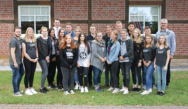 18 junge Leute beginnen ihre Ausbildung bei der Stadt Dorsten