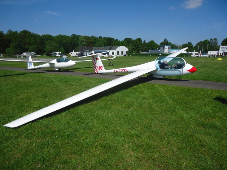 Segelflugzeug auf Flugplatz Borkenberge - Foto von Gisbert Alfing