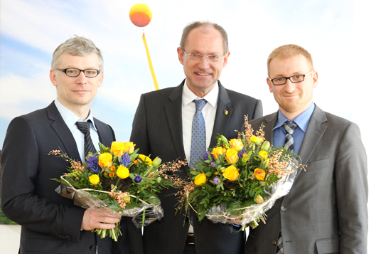 Das Bild zeigt Stadtbaurat Martin Harter, Bürgermeister Ulrich Roland und Planungsamtsleiter Niklas Franke