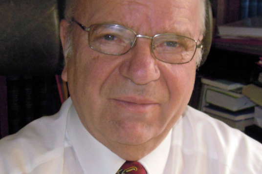 Das Bild zeigt Prof. Richard Schröder
