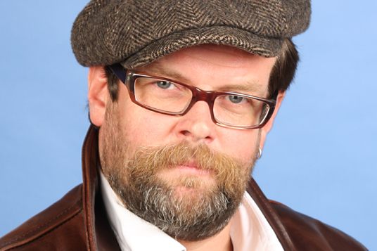 Das Bild zeigt Jochen Malmsheimer