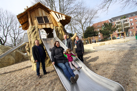 Das Bild zeigt den Wasserspielplatz