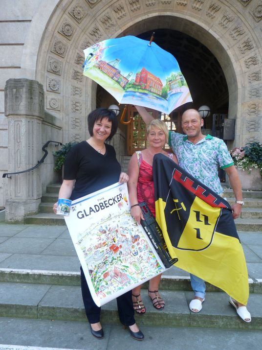 Das Bild zeigt das Team der Gladbeck Information