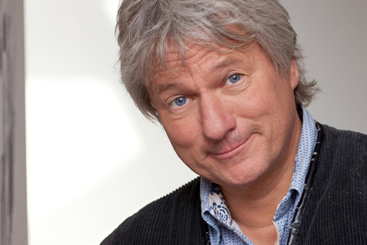 Das Bild zeigt Jürgen Becker © Simin Kianmehr