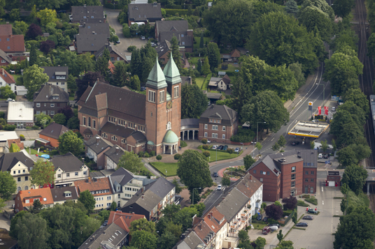 Das Bild zeigt die Feldhauser Straße