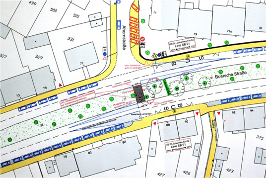 Das Bild zeigt den westlichen Übergang an der Buerschen Straße