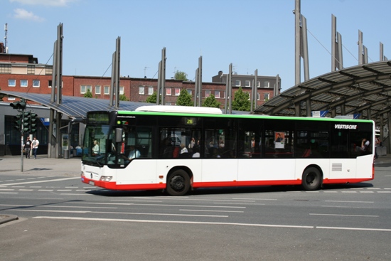 Bus am Busbahnhof