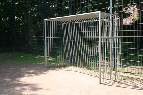 Bolzplatztor