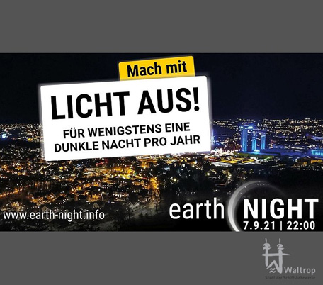 Auf dem Bild: Veranstaltungsplakat. Text im Bild: Earth Night, Mach mit.